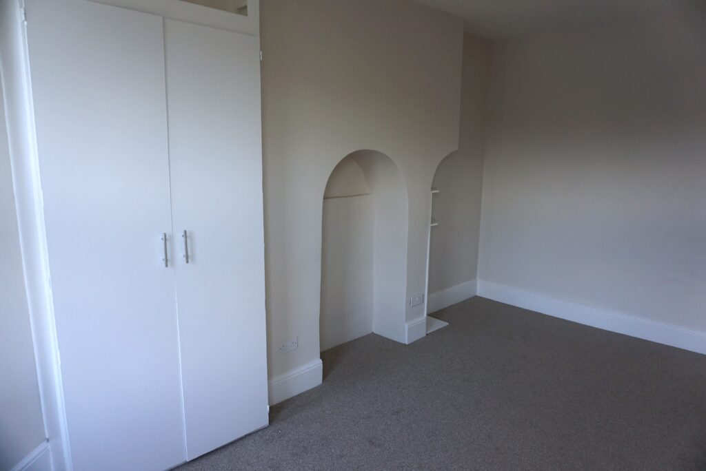 Studio in Lee Hammond Properties